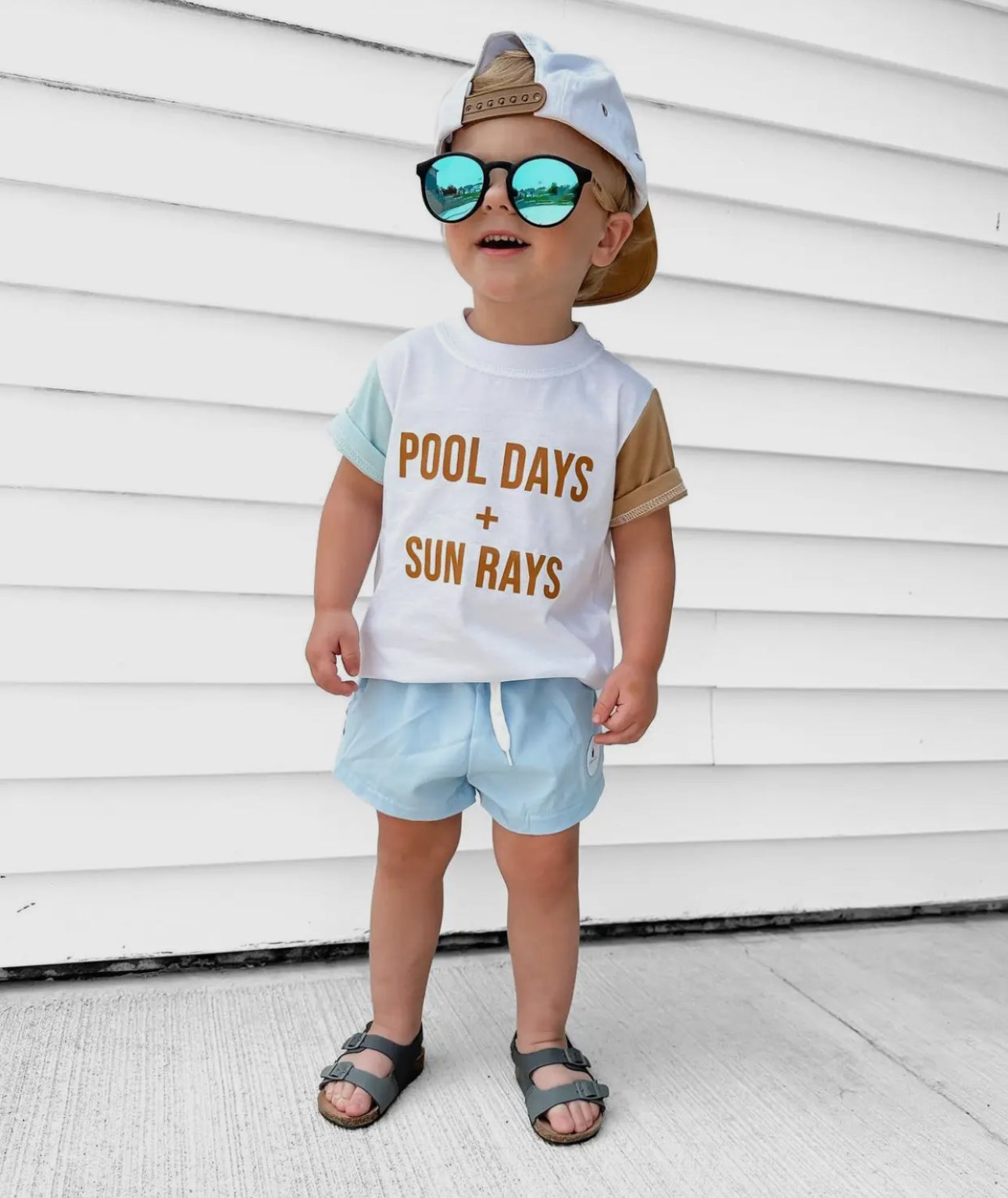 Pool Days + Sun Rays Tee